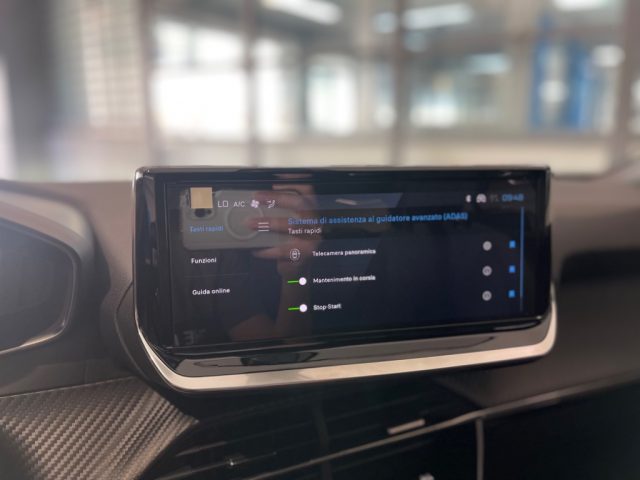 PEUGEOT 2008 usata, con Controllo vocale