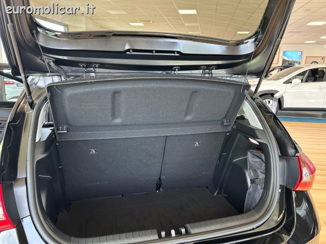 HYUNDAI i20 usata, con Sensori di parcheggio posteriori
