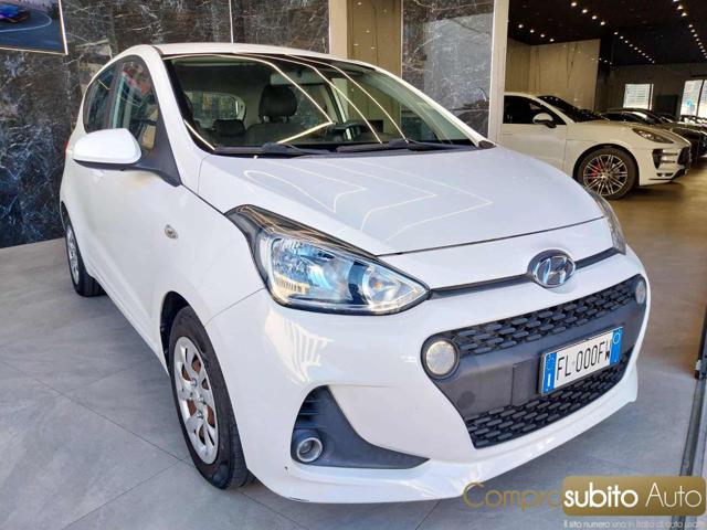 HYUNDAI i10 usata, con Airbag