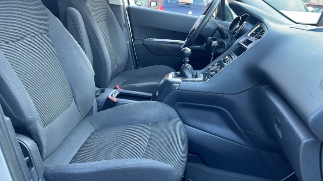 PEUGEOT 5008 usata, con Servosterzo