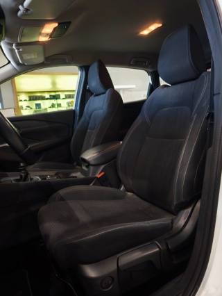 NISSAN Qashqai usata, con Controllo automatico clima