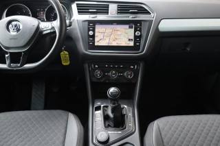 VOLKSWAGEN Tiguan usata, con USB