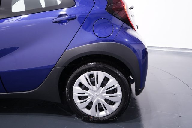 TOYOTA Aygo X usata 22