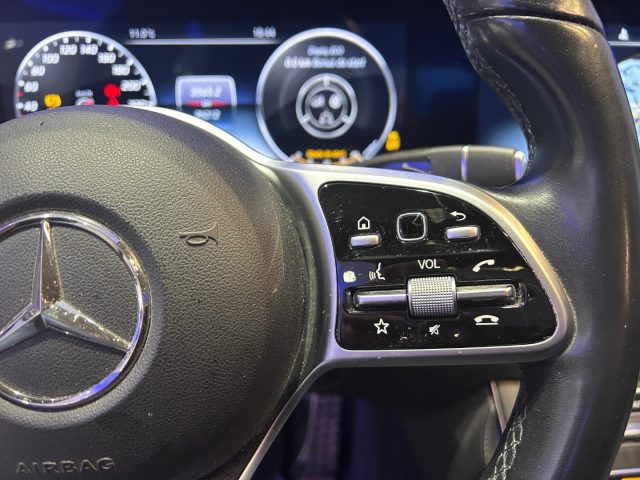 MERCEDES-BENZ E 220 usata, con Park Distance Control