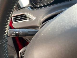 PEUGEOT 2008 usata, con Autoradio digitale