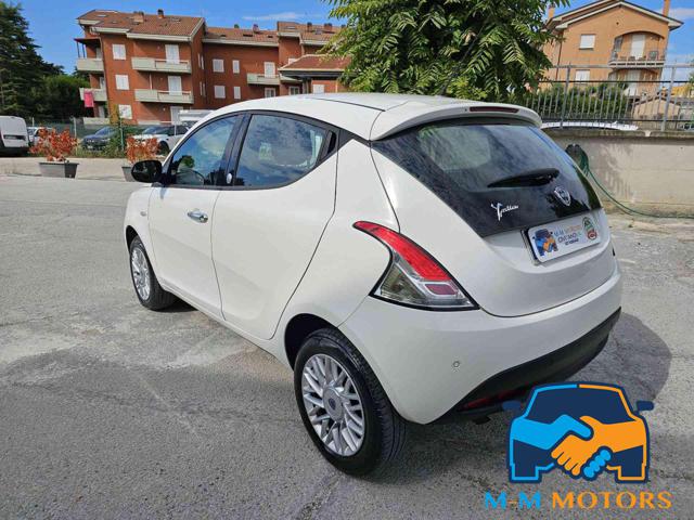 LANCIA Ypsilon usata, con Autoradio