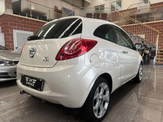 FORD Ka+ usata, con Isofix