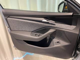 SKODA Superb usata, con Park Distance Control