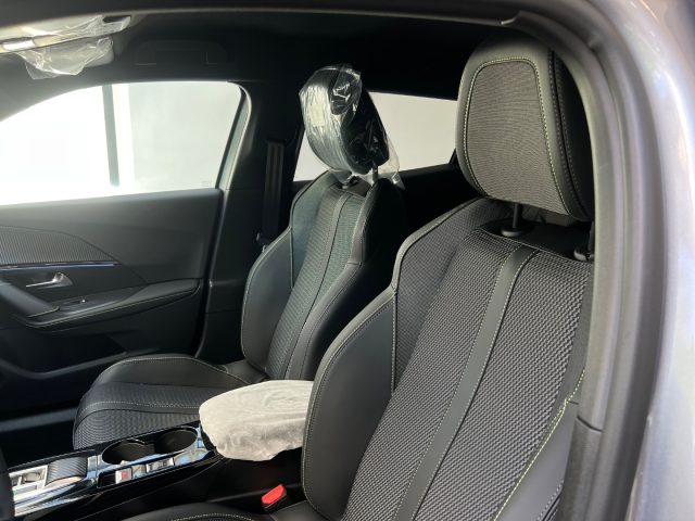 PEUGEOT 2008 usata, con Fari Xenon