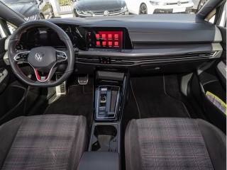VOLKSWAGEN Golf usata, con Autoradio