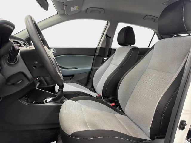 HYUNDAI i20 usata, con Fendinebbia