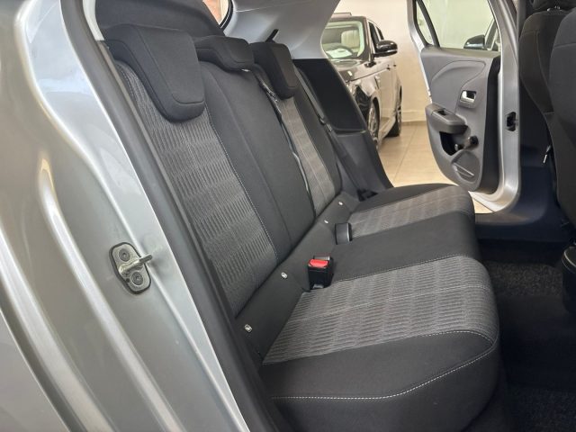 OPEL Corsa usata, con USB