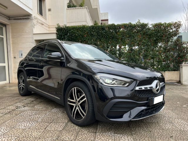 MERCEDES-BENZ GLA 200 usata 0