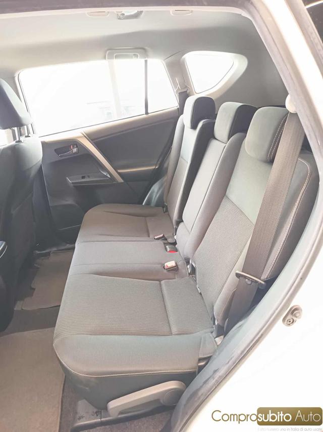 TOYOTA RAV 4 usata 18