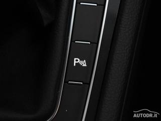 VOLKSWAGEN Golf Variant usata, con Frenata d