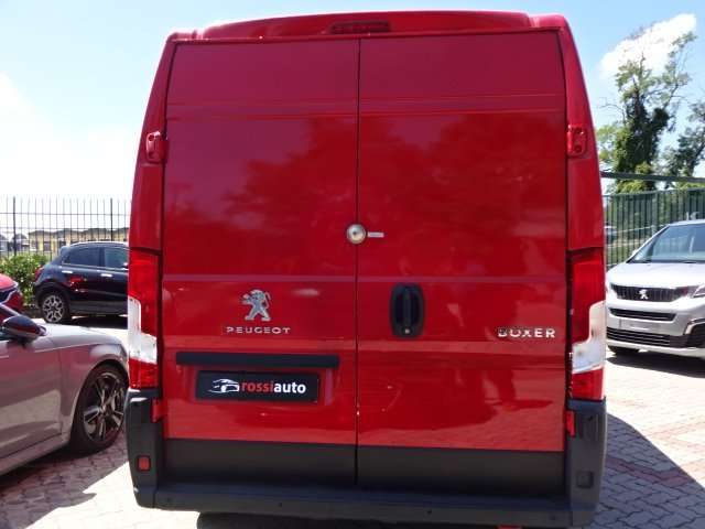 PEUGEOT Boxer usata, con Autoradio