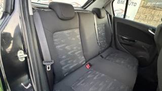 OPEL Corsa usata, con Autoradio