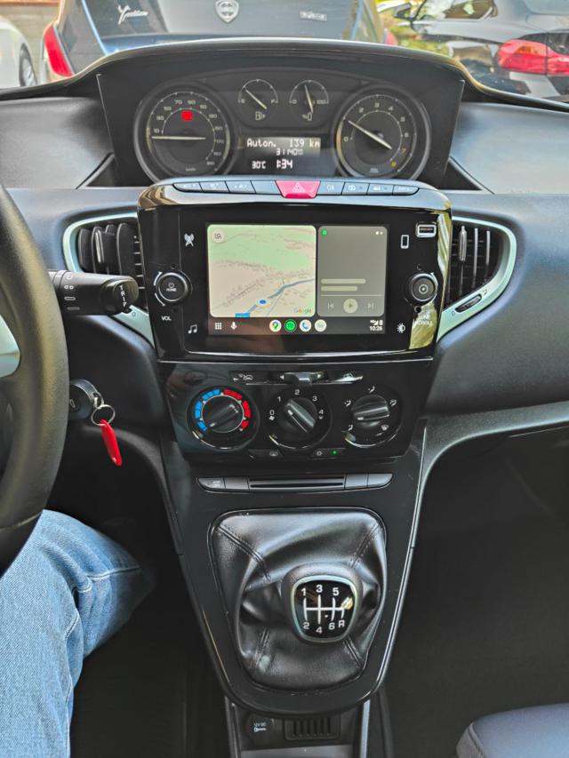 LANCIA Ypsilon usata, con Fendinebbia