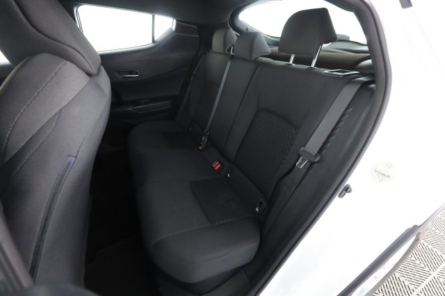 TOYOTA C-HR usata 3