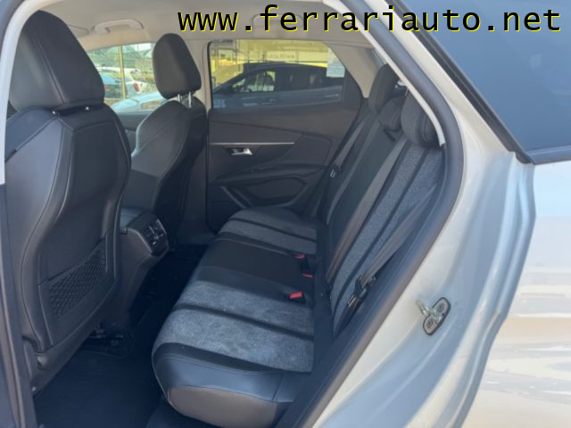 PEUGEOT 3008 usata, con Boardcomputer