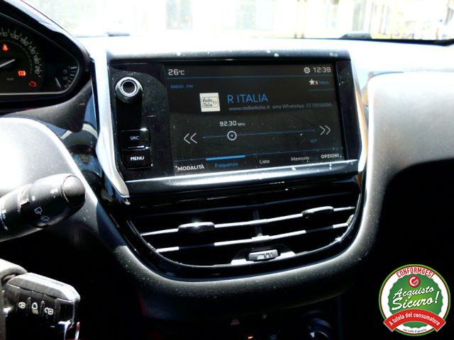 PEUGEOT 208 usata, con Touch screen