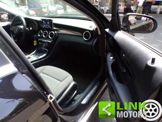 MERCEDES-BENZ C 200 usata, con Specchietti laterali elettrici