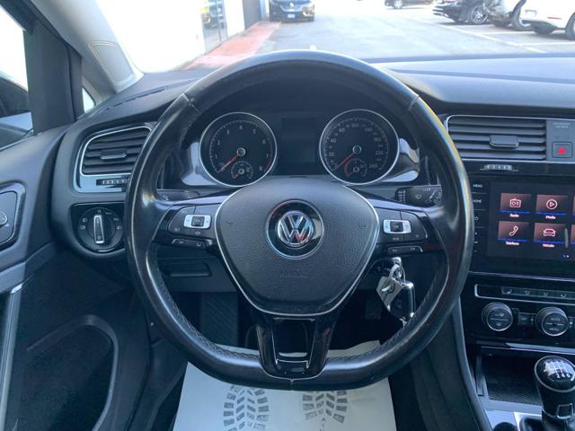 VOLKSWAGEN Golf Variant usata, con Volante in pelle