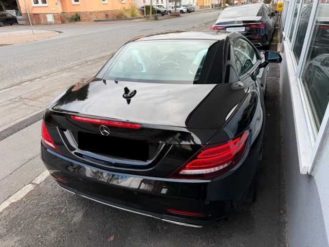 MERCEDES-BENZ SLC 300 usata, con ESP