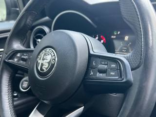 ALFA ROMEO Stelvio usata, con Cronologia tagliandi