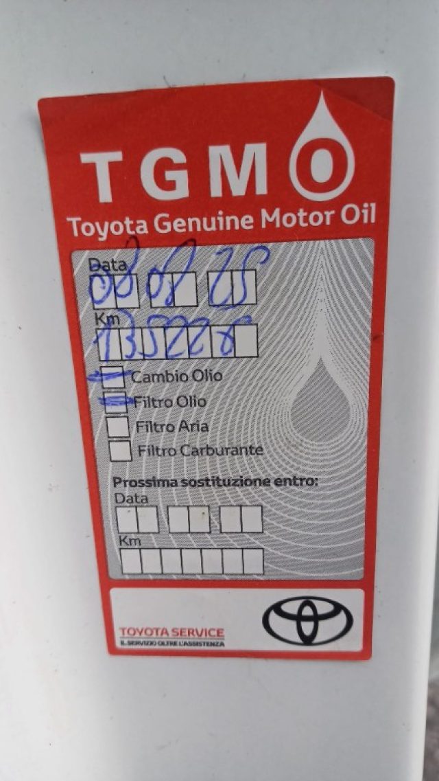 TOYOTA Yaris usata, con Telecamera per parcheggio assistito