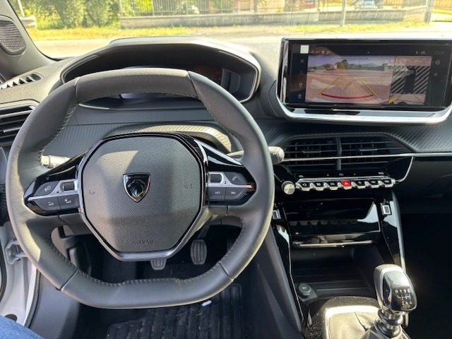 PEUGEOT 2008 usata, con Bluetooth