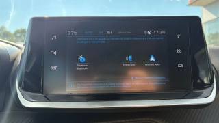 PEUGEOT 2008 usata, con Autoradio digitale