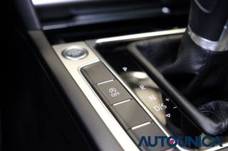 VOLKSWAGEN Passat Variant usata, con Frenata d