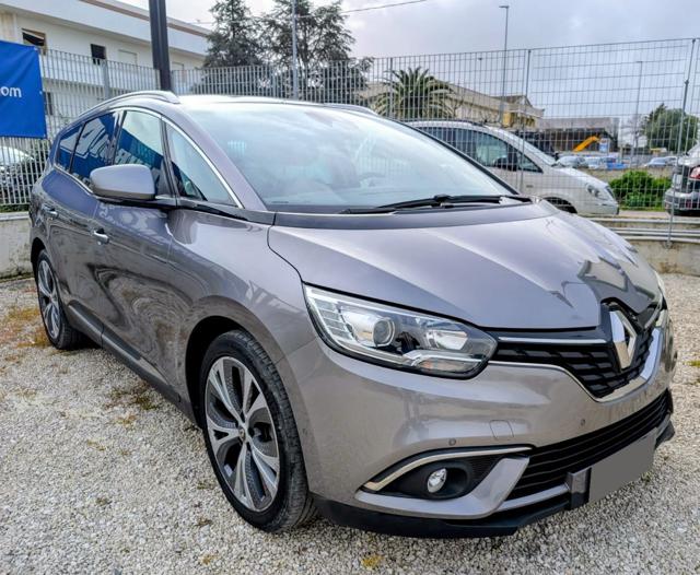 RENAULT Grand Scenic usata, con Airbag