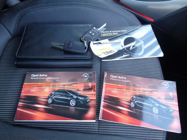 OPEL Astra usata, con Controllo automatico clima