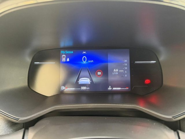 RENAULT Clio usata, con Autoradio digitale