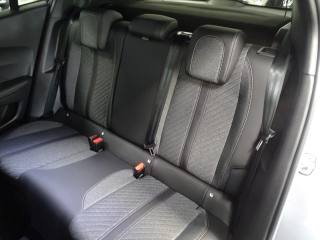 PEUGEOT 2008 usata, con Sedile posteriore sdoppiato