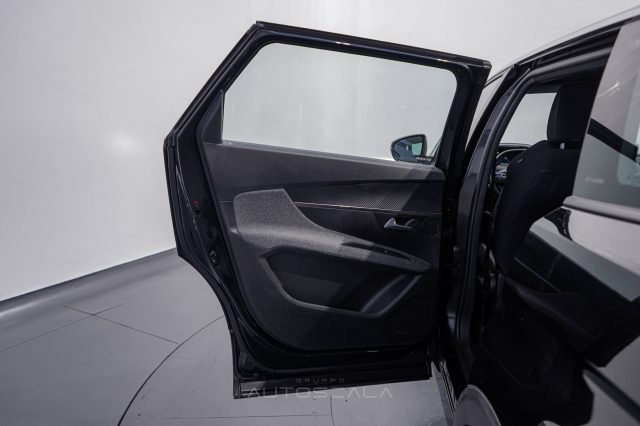 PEUGEOT 5008 usata, con Specchietti laterali elettrici