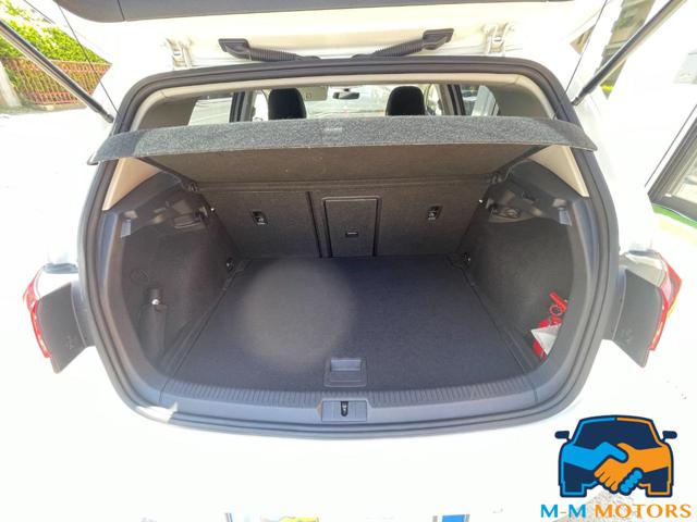 VOLKSWAGEN Golf usata, con Bluetooth