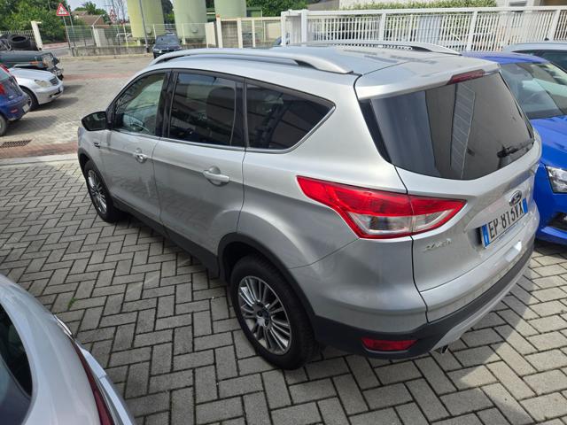 FORD Kuga usata, con Autoradio