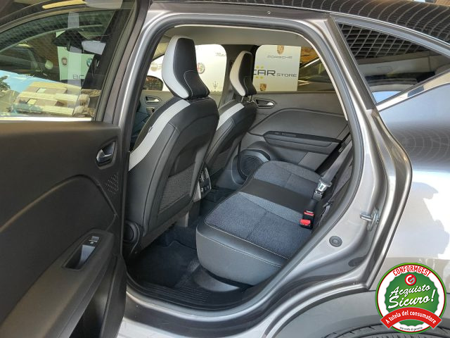 RENAULT Captur usata, con Sistema di navigazione