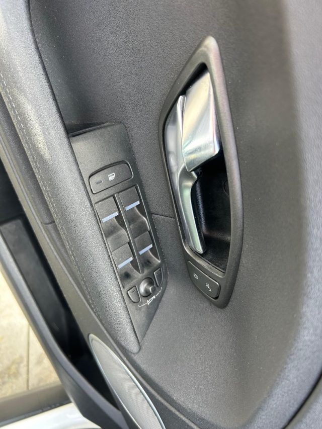 LAND ROVER Range Rover Evoque usata, con Controllo trazione