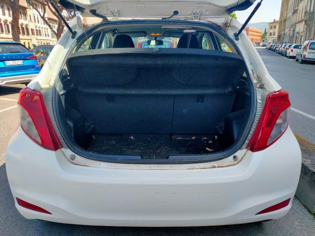 TOYOTA Yaris usata, con Specchietti laterali elettrici