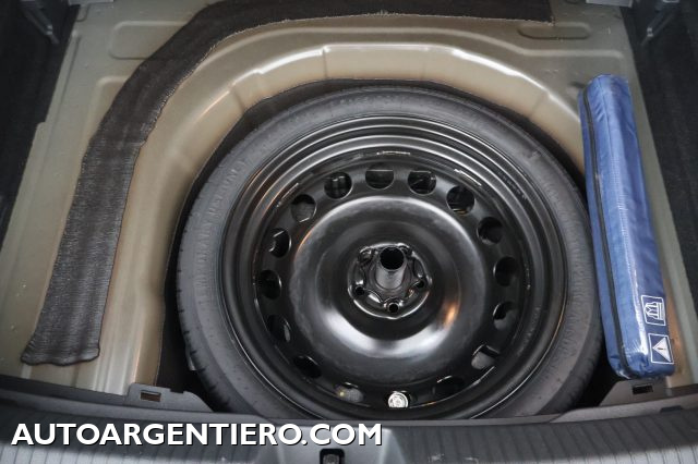 VOLKSWAGEN Taigo usata, con Autoradio digitale