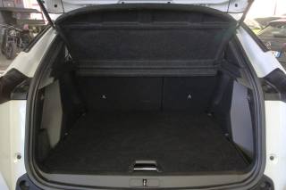 PEUGEOT 2008 usata, con Sedile posteriore sdoppiato
