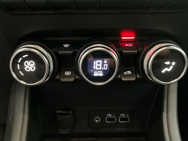 RENAULT Captur usata, con Sensori di parcheggio posteriori