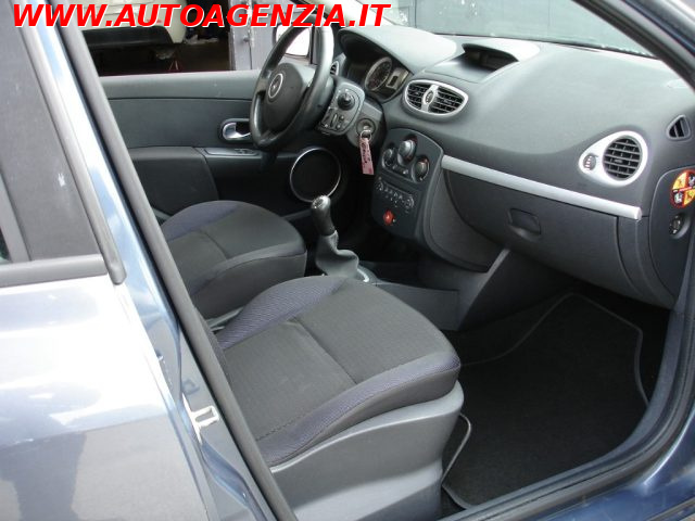 RENAULT Clio usata 11