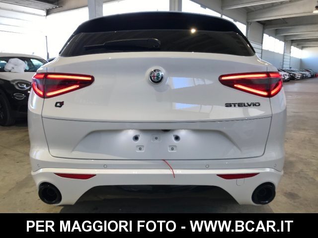 ALFA ROMEO Stelvio usata, con Autoradio