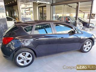 OPEL Astra usata, con Alzacristalli elettrici