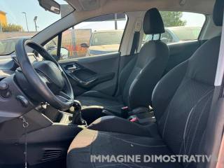 PEUGEOT 208 usata, con Cerchi in lega